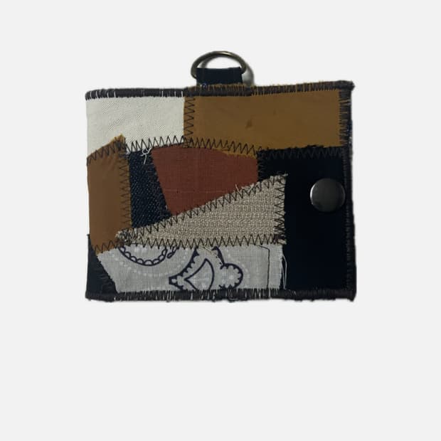 Tot0_ [Levis patchwork half wallet]