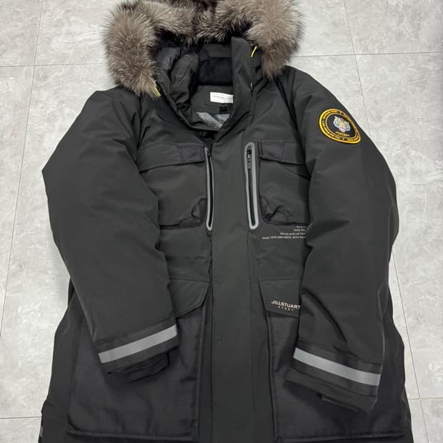 질스튜어트 스포츠 구스다운 