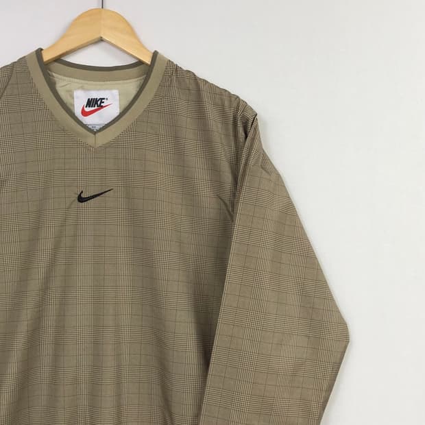 105 나이키 스우시 웜업