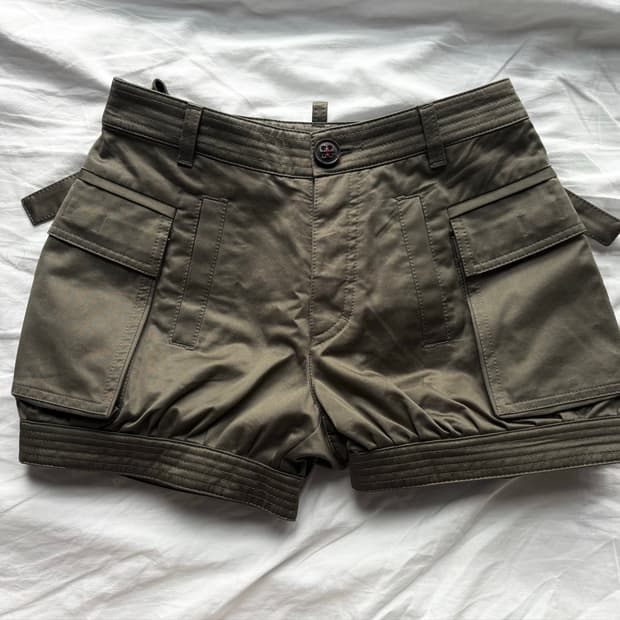 dsquared2 cargo shorts