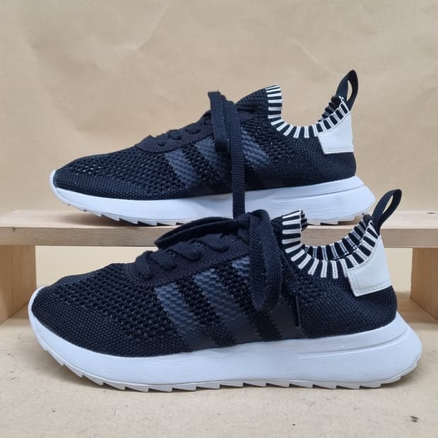 아디다스 플래시백 여성운동화240