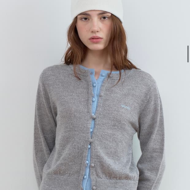 로라로라 레이어드 니트 가디건 새상품 (109000원)