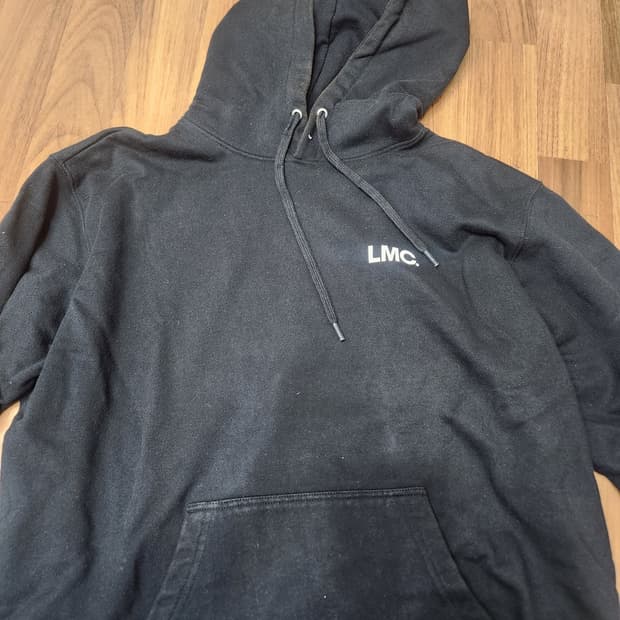 LMC 기본 프린팅 후드티