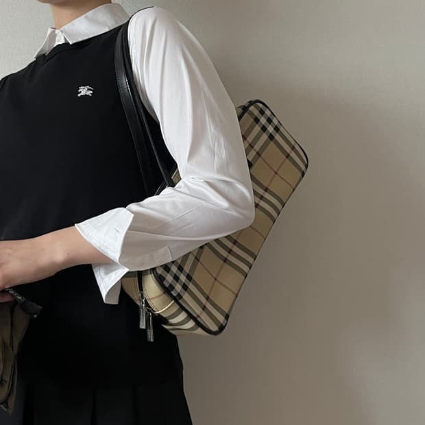 Burberry Baguette Shoulder Bag