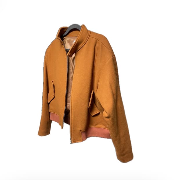 웨이비니스 울 소재 자켓