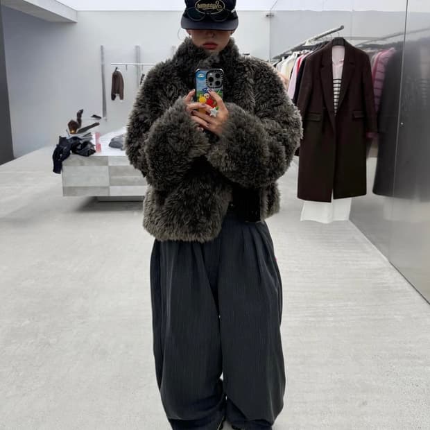 LMOOD 엘무드 포메 리버시블 퍼자켓