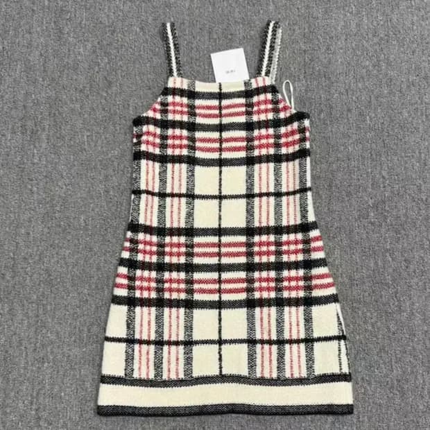 디올 니트 원피스 34