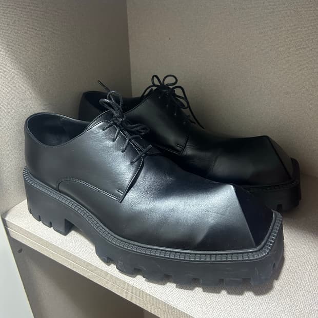 42) 발렌시아가 라이노 더비슈즈