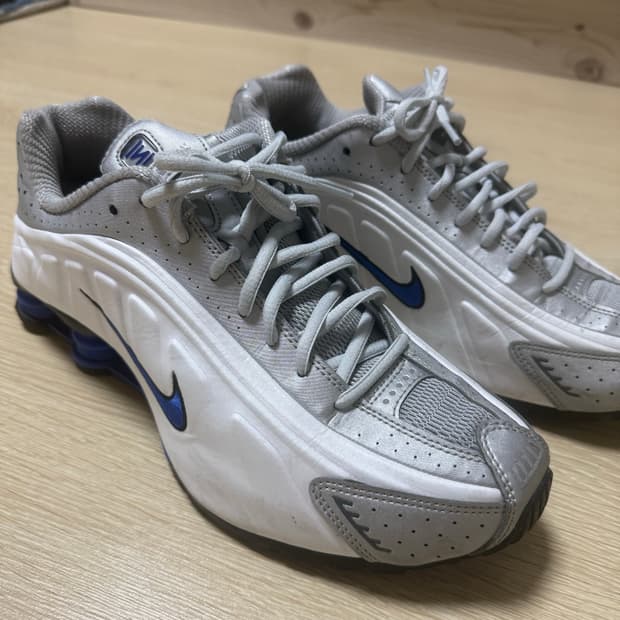 나이키 샥스 r4