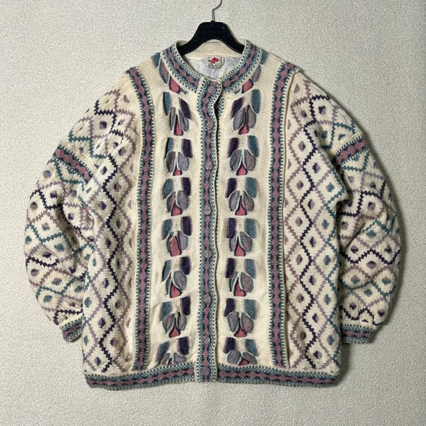  (L) KANATA 카나타 코위찬 노르딕 울 니트가디건