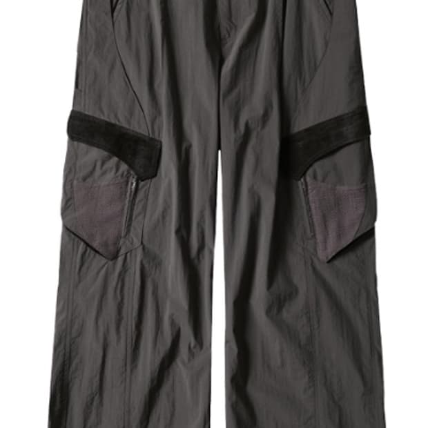 엑슬림  ep7 04팬츠 s사이즈삽니다