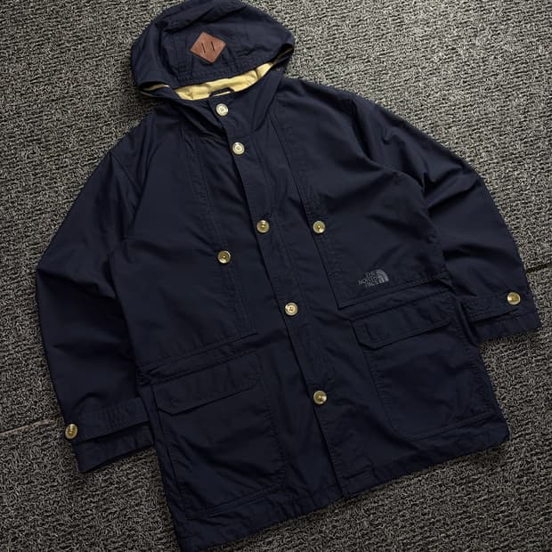노스페이스 올드스쿨 화이트라벨 마운틴 바람막이 자켓 1689
