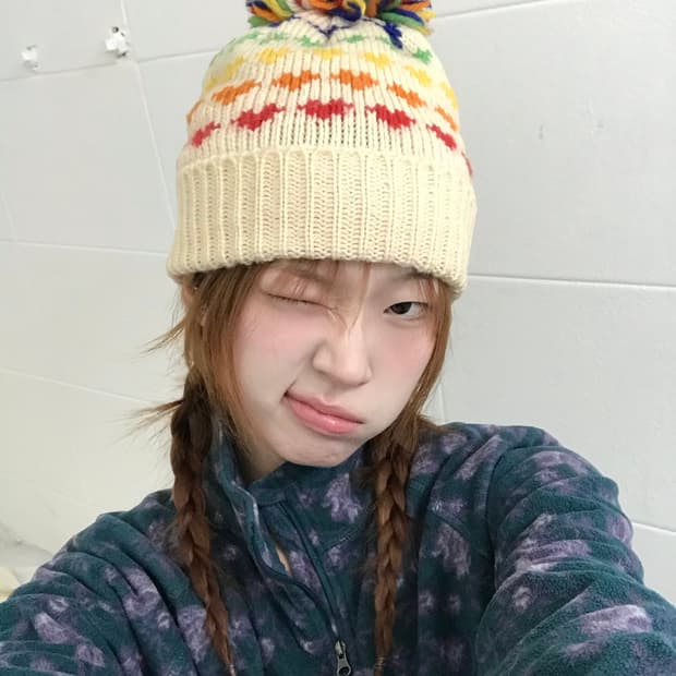 빈티지 하구미 레인보우 하트 방울 비니