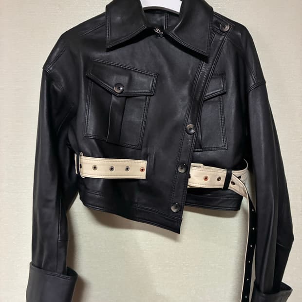 무배 H&M Rokh 콜라보 크롭트 레더 재킷 새상품