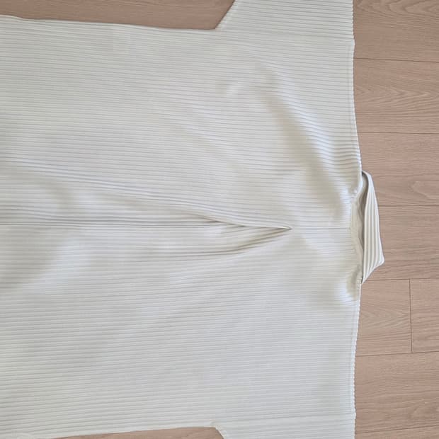 옴므플리세 반팔 셔츠