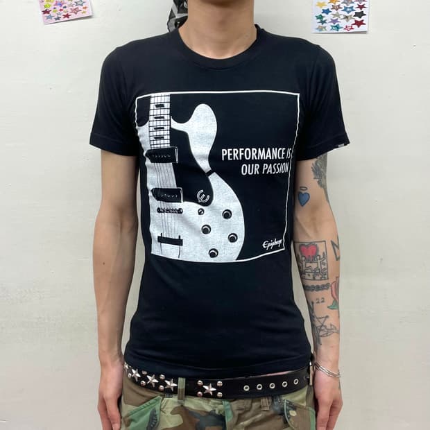 Square Big Guitar Black T-shirt