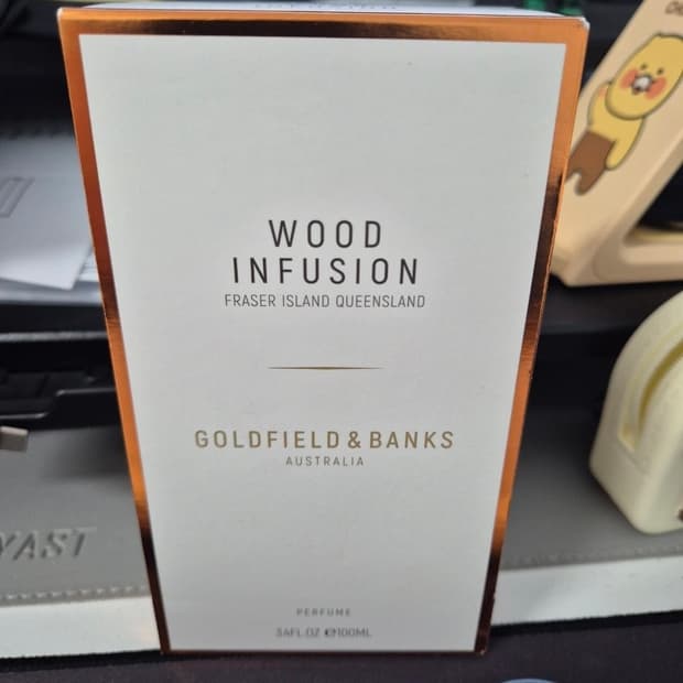 골드필드앤뱅크스 우드 인퓨전 100ml 향수 판매.