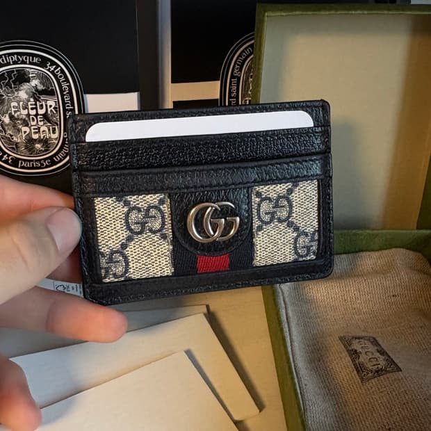 구찌 오피디아 GG 카드지갑