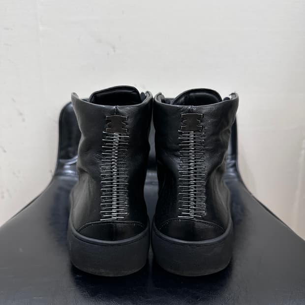 Isaac sellam sneakers high