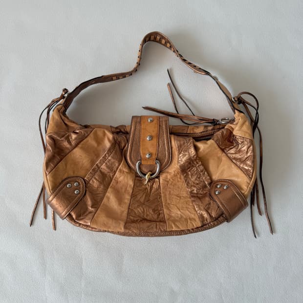 CETTU 레더 숄더백(ITALY)