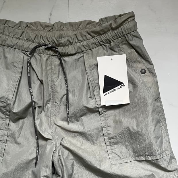 자라x앤드원더 파라슈트 레인 팬츠