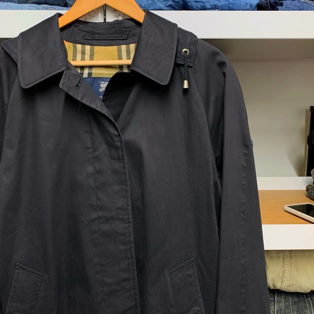 [M] 버버리 래글런 후드 트렌치코트