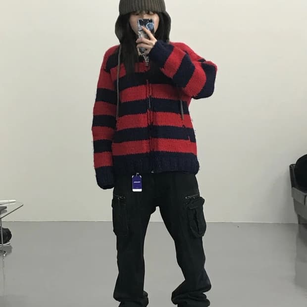 Canadian Sweater co Hand Knit Wool Zipup