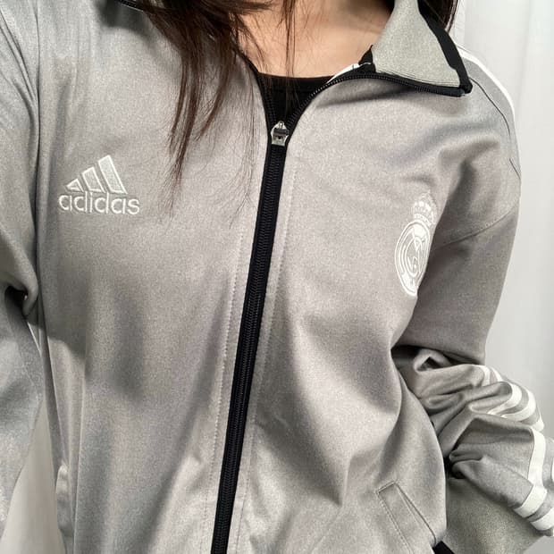 아디다스 레알마드리드 그레이 트랙탑 져지
