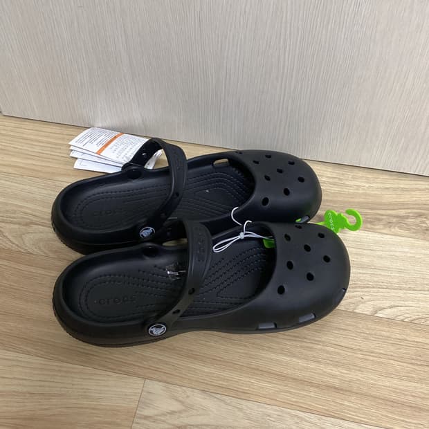 크록스 클래식 발레 클로그 블랙