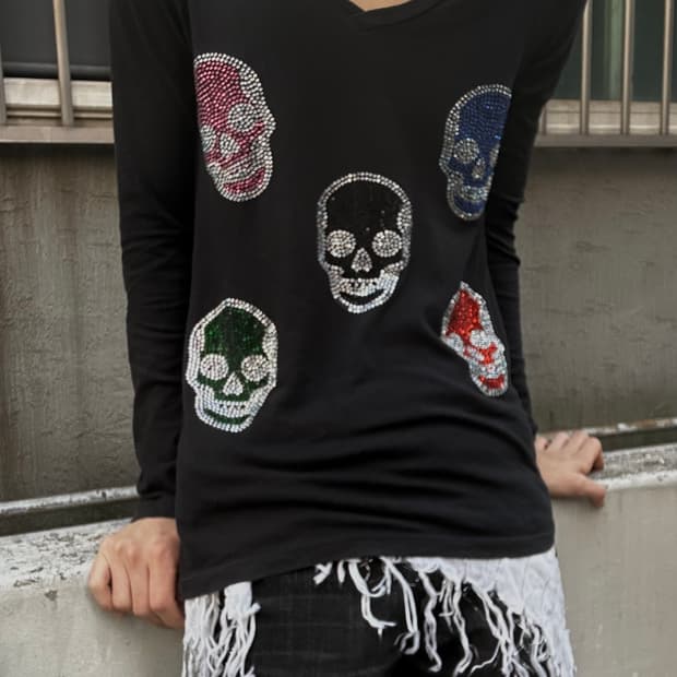 2000s 펑크 스컬 큐빅 디테일 블랙 롱슬리브