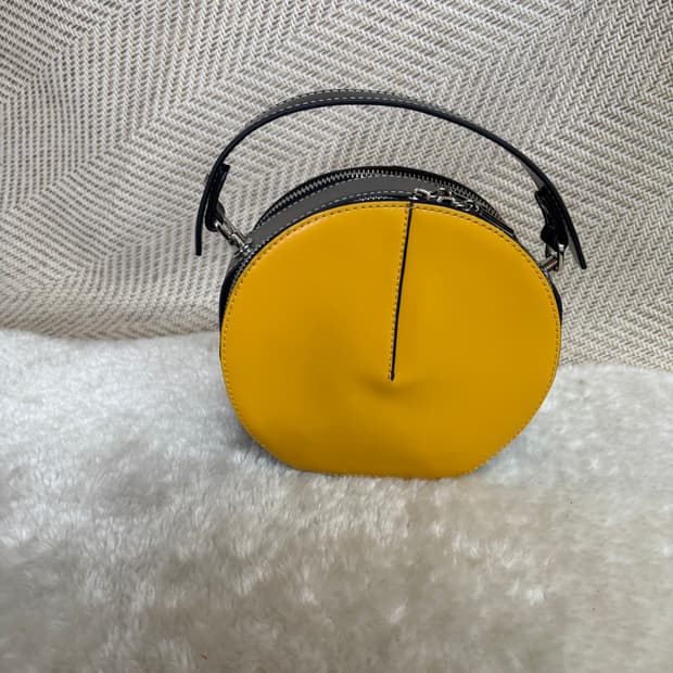 옐로우 원형 탬버린 백 미니 토드백