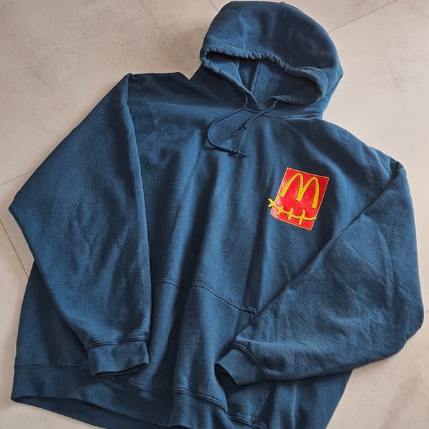 트레비스 스캇 맥도날드 후디