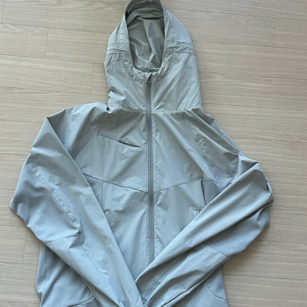 고요웨어 바람막이 팝니다