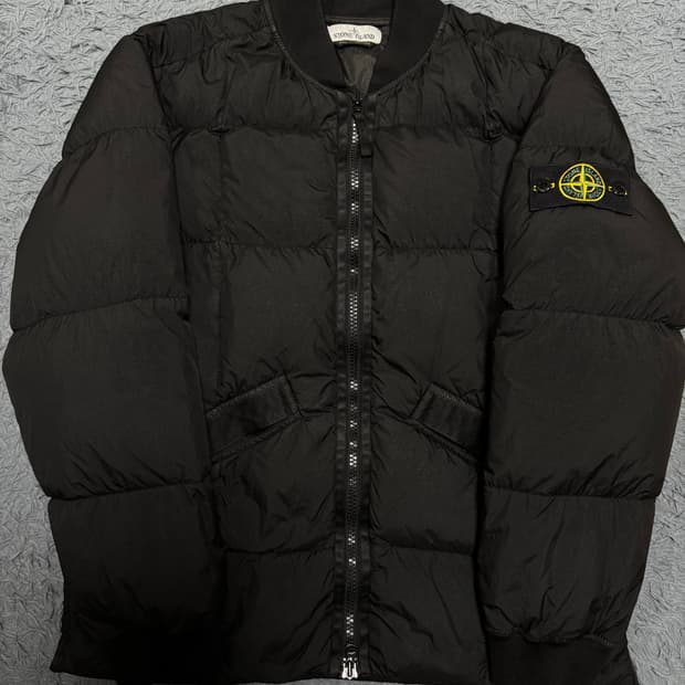 스톤아일랜드 크링클랩스 패딩 L사이즈 19FW