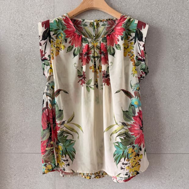 캐서리로즈 플라워 패턴 블라우스 치마 세트 일본제