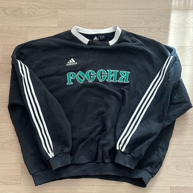 고샤루브친스키 아디다스 맨투맨