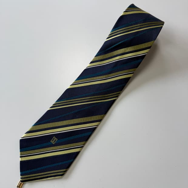 닥스(Daks) 실크 넥타이 9cm