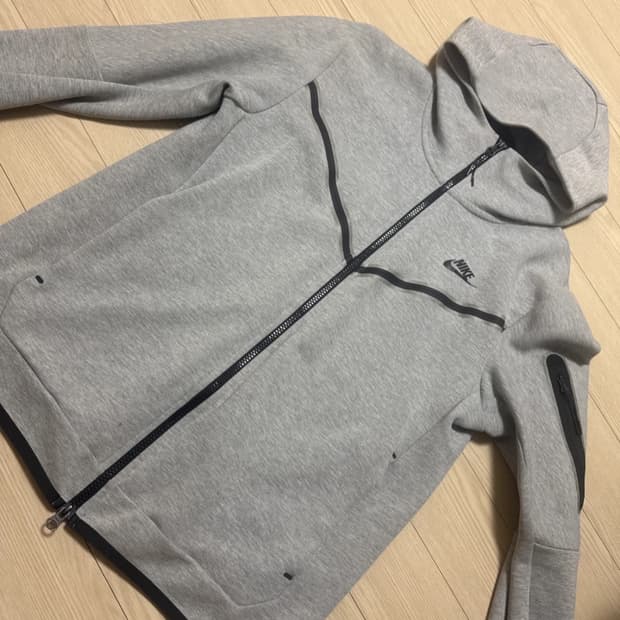 나이키 테크팩 테크플리스 회색