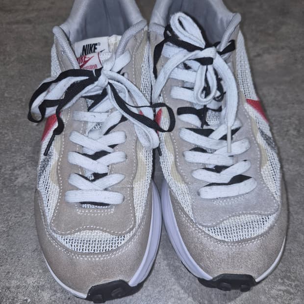 나이키 사카이 베이퍼와플 운동화