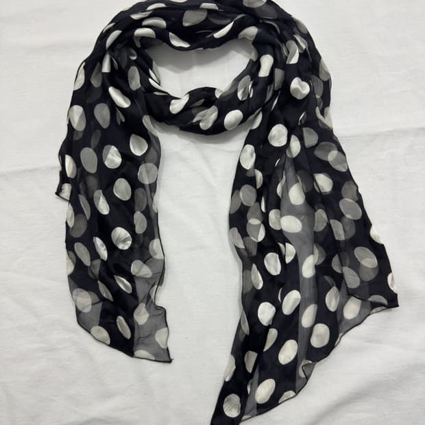 dot scarf