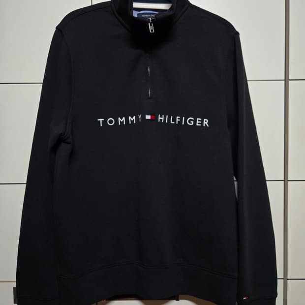 타미힐피거 로고 하프 집업 맨투맨