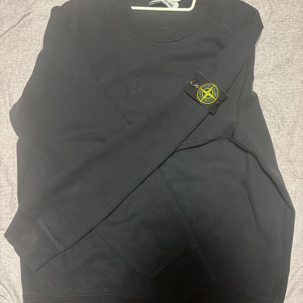 스톤아일랜드 맨투맨L 정품