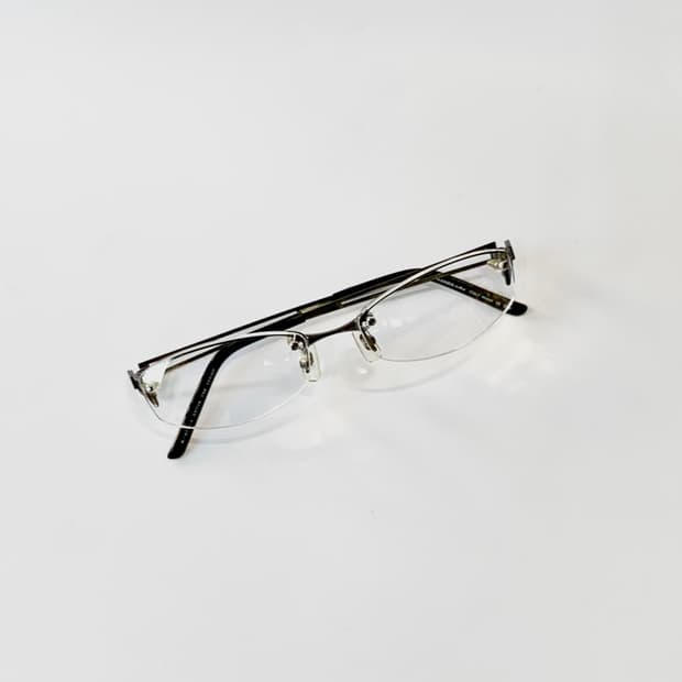 [픽키-640] 실버 티타늄 안경 무테 하프림