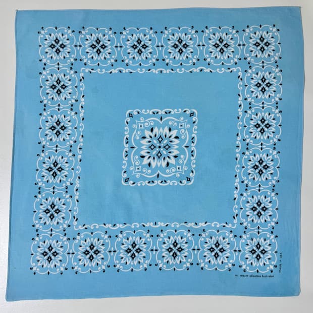 70-80s 스카이 블루 페이즐리 반다나