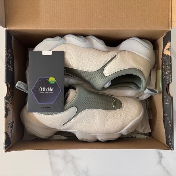 오클리 팩토리 팀 x 브레인 데드 화이트 스니커즈 운동화 신발