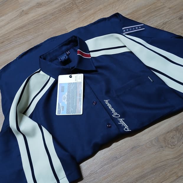 택붙은 미사용 로맨틱크라운 반팔 셔츠 남방 남녀공용