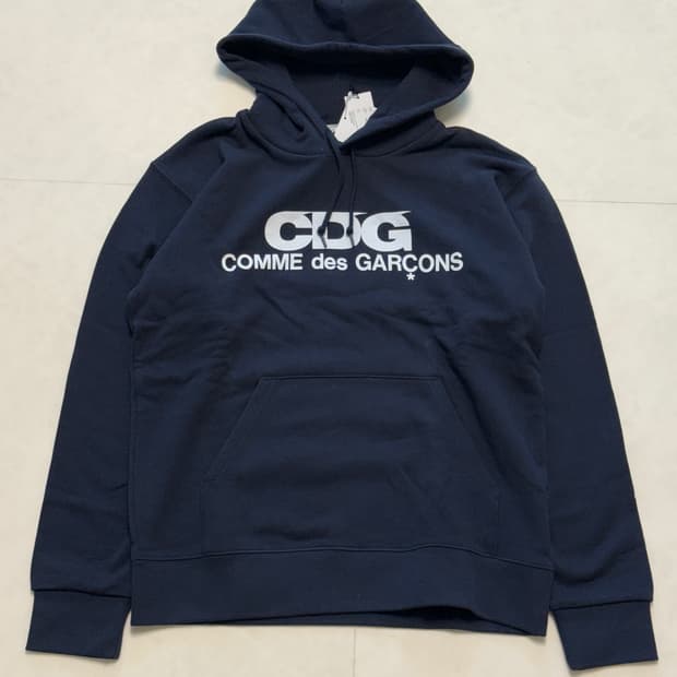 꼼데가르송 CDG 후디드 스웻셔츠