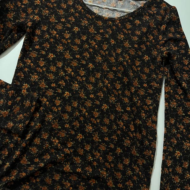 빈티지 플라워 이너 긴팔티 하구미 모리걸룩