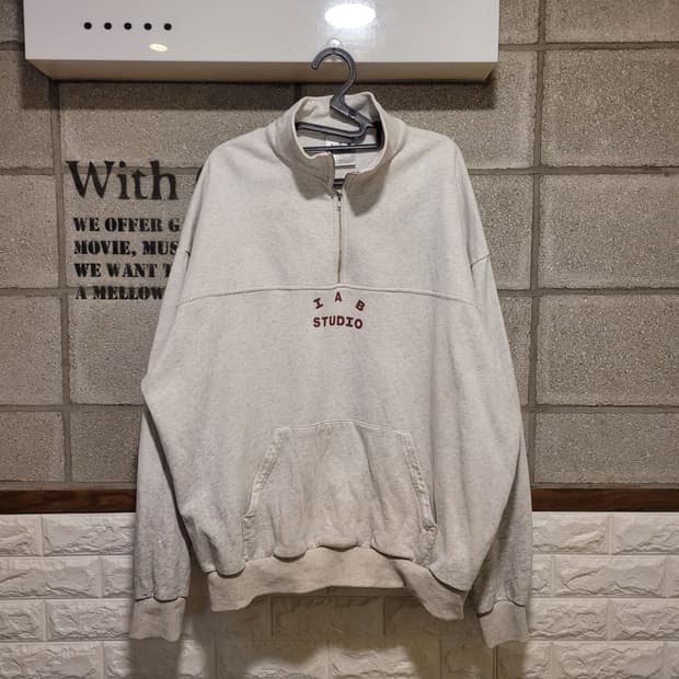 아이앱 스튜디오 하프집업 XL