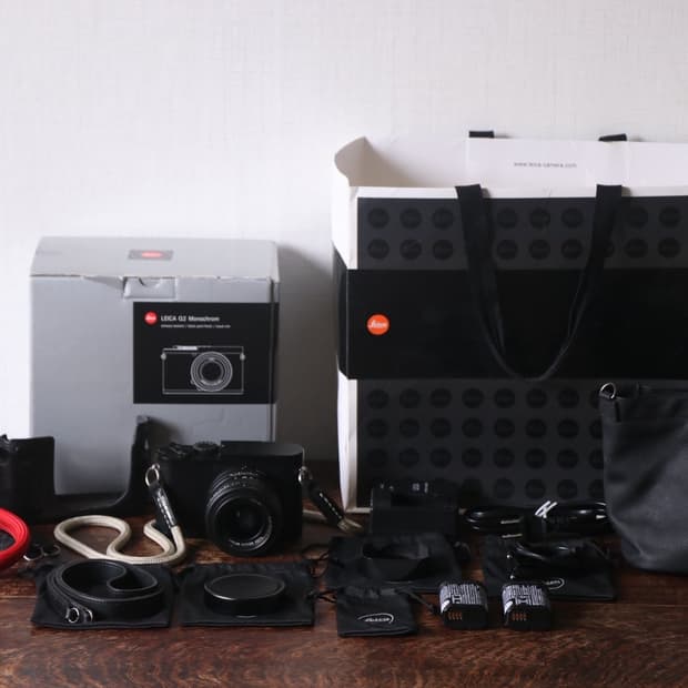 라이카 Q2 모노크롬 풀박스